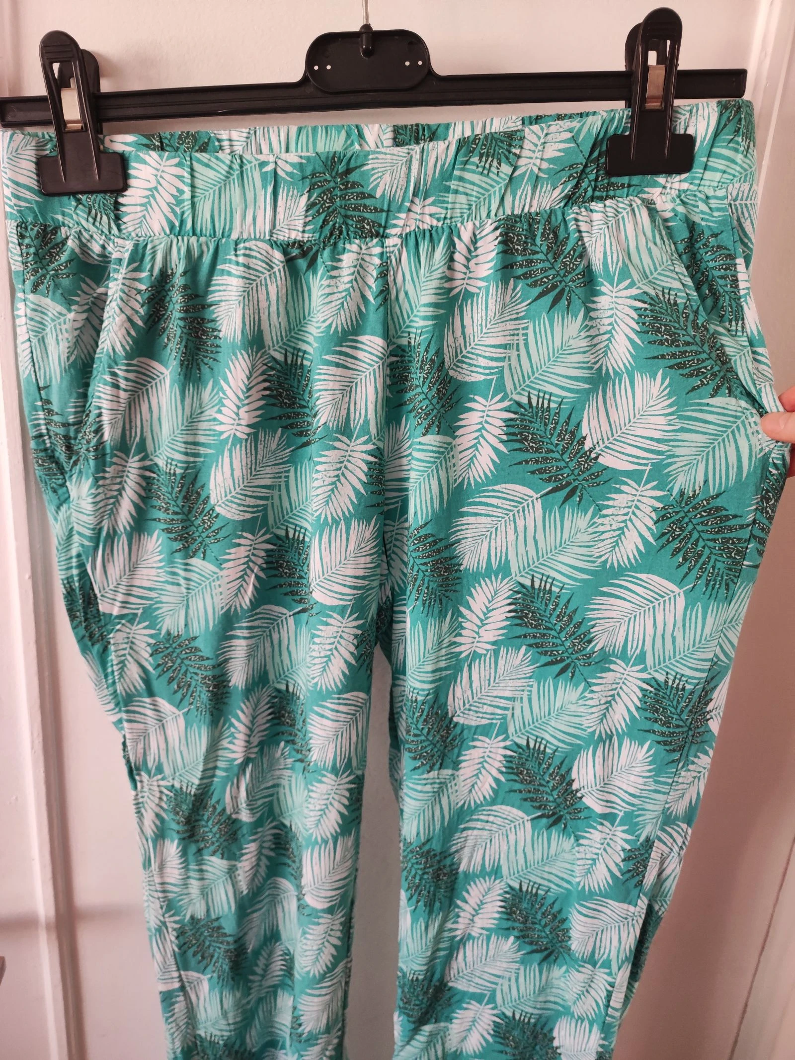Calças fluidas de jogging com bolsos – photo 2